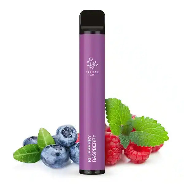 Elfbar Blueberry Raspberry Produktbild mit Blaubeeren und Himbeeren im Hintergrund