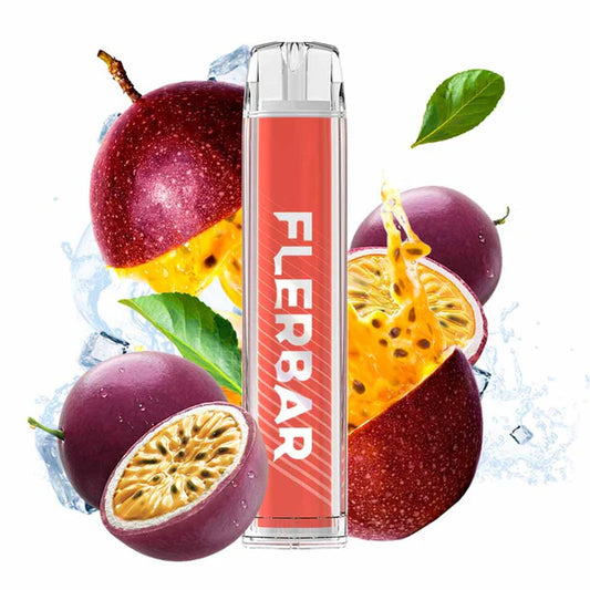 Flerbar Einweg E-Zigarette Passion Fruit mit Passionsfrüchten und Eiswürfeln im Hintergrund zur Darstellung eines fruchtigen Maracuja-Geschmacks.