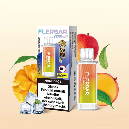 Zwei Flerbar Mango Ice Ersatz-Pods und die dazugehörige Verpackung vor einem Hintergrund mit frischen Mangos, Minzblättern und Eiswürfeln. Die Pods verfügen über eine Dual Mesh Coil und sind Teil des Pod-Systems für E-Zigaretten.
