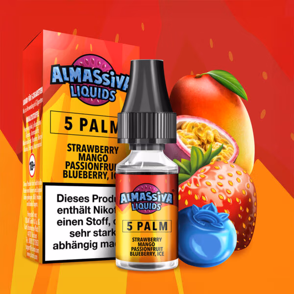 Al Massiva Liquid 5 Palm: Rotes Liquid mit Erdbeere, Mango, Passionsfrucht und Blaubeere vor Früchten und Verpackung mit Nikotinwarnung.